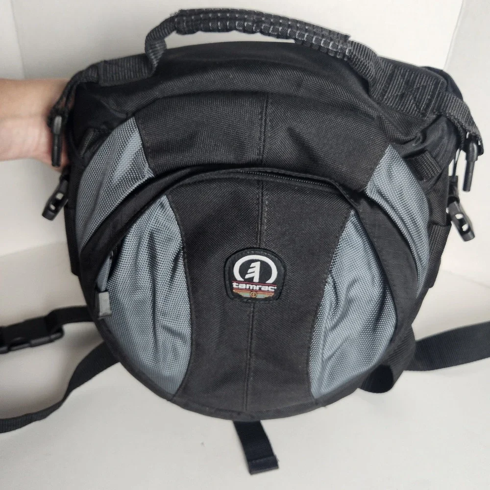 Tamrac 5767 Velocity 7x Sling Pack Camera Bag Black Gray DSLR Messenger